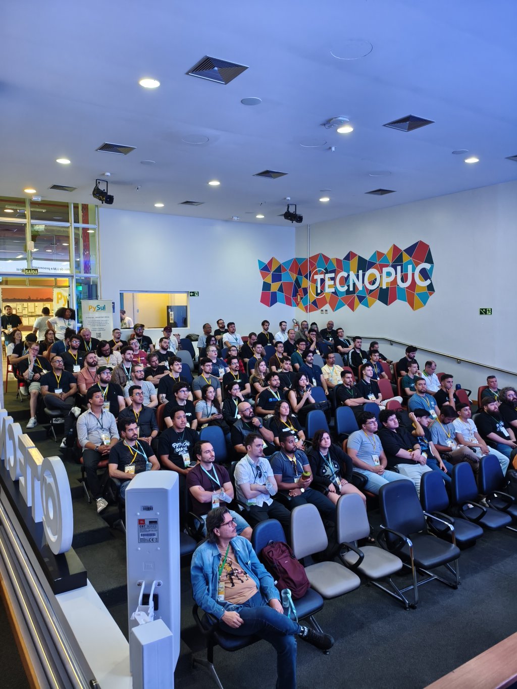 afbaa6bd-4e53-4d30-834b-a4741bbac8e9