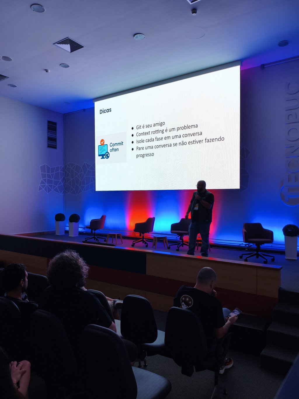 2f35f78a-c8a1-40f8-a131-b934b17851de