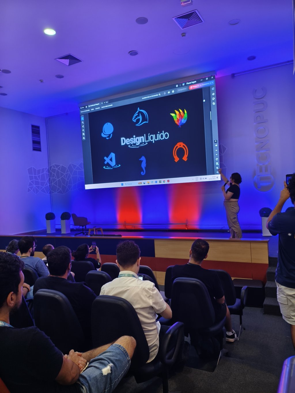 2e81c382-e8b5-449d-92b5-e780434875f8