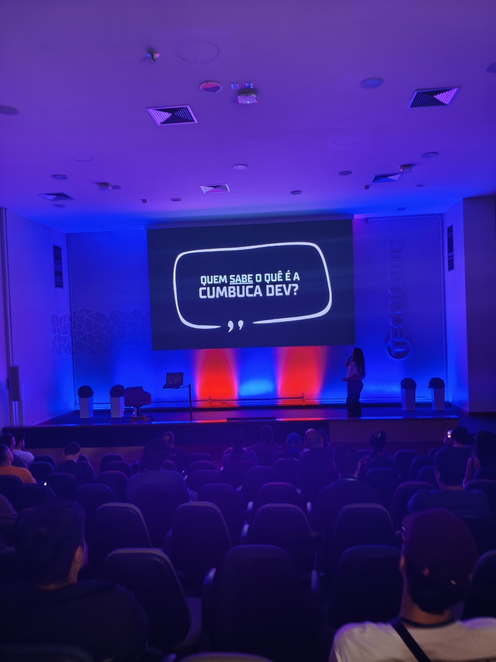 8631e594-dfc4-403d-b7a3-c1ee144421f6