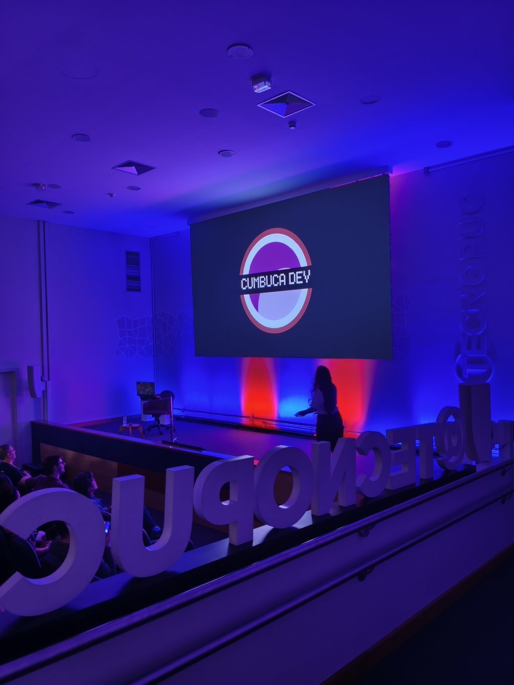 d0939e49-8735-4e85-b7b6-8f1d8119b310