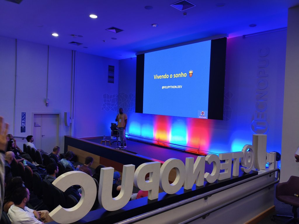 d8d2cf94-1282-4eb2-8687-989ab8b5f77c