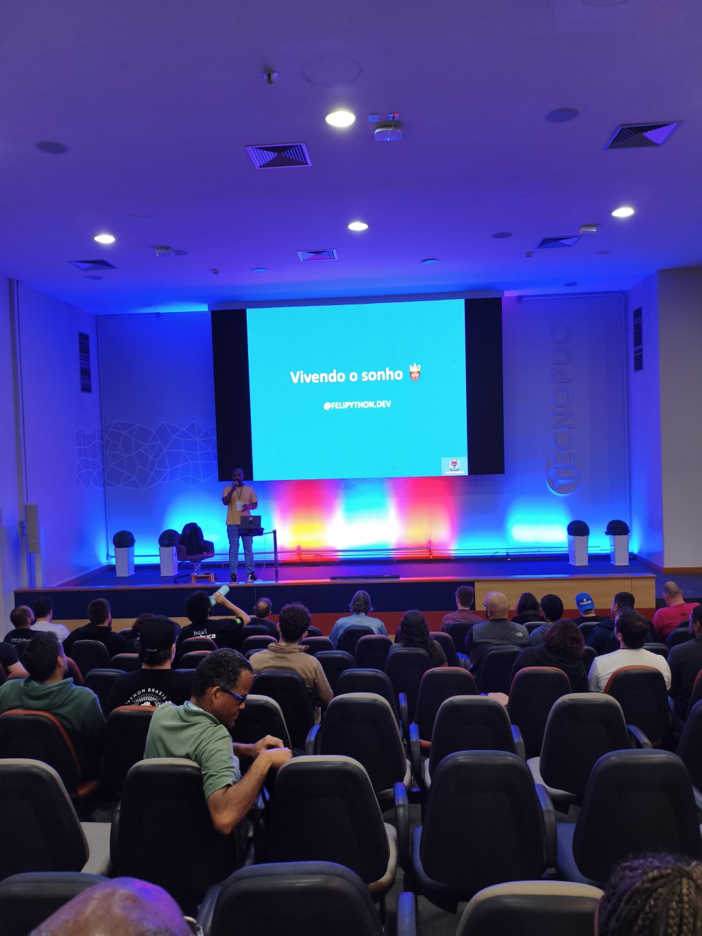 c469261e-0bae-43c8-89ce-d99c7027027b