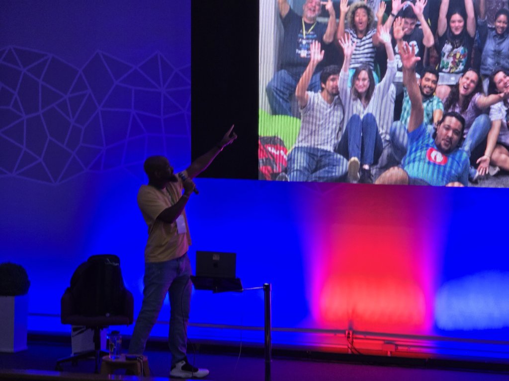 b425f8cf-5338-4ab3-8908-ca56d5f8af81