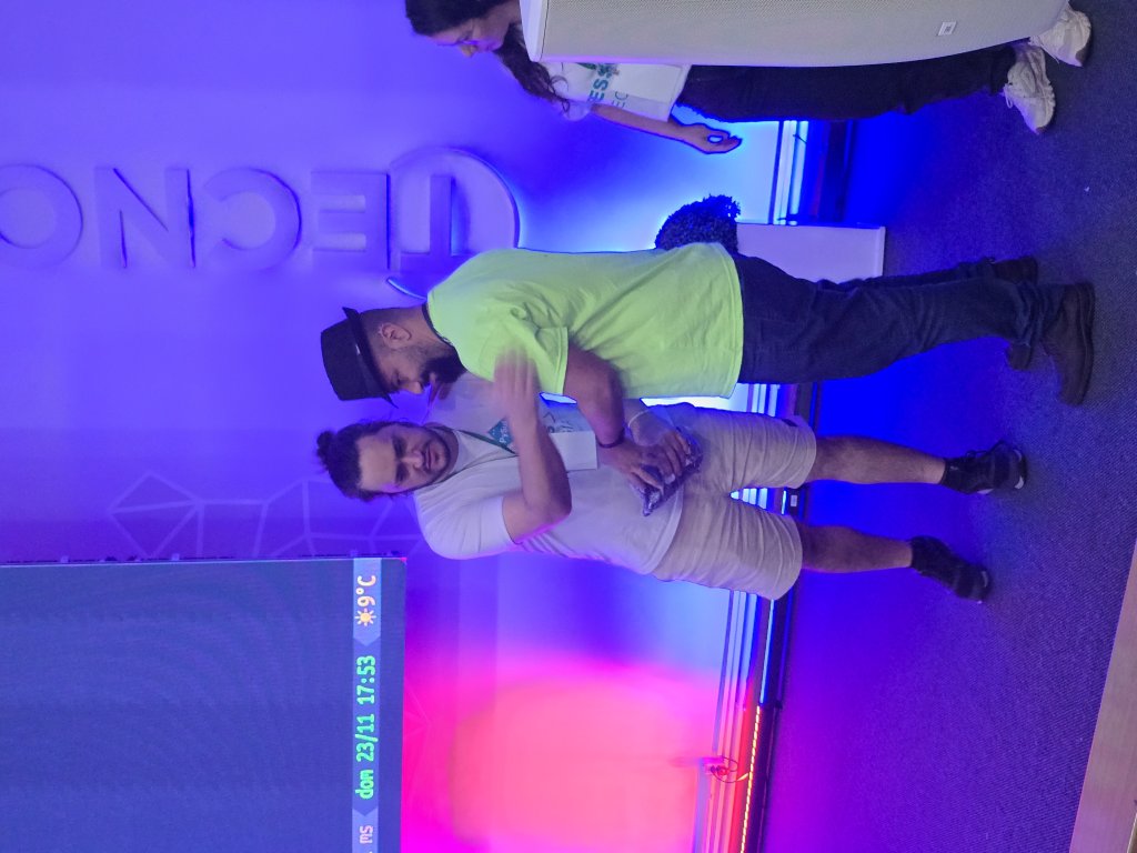 06f1ccef-d610-47f6-84b6-218e3b641079