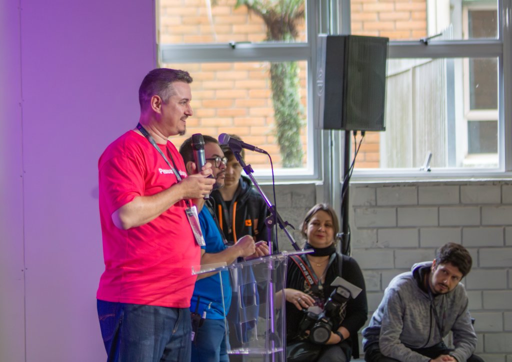 3213668b-72ff-45ac-b2a4-53a3a9229eb1