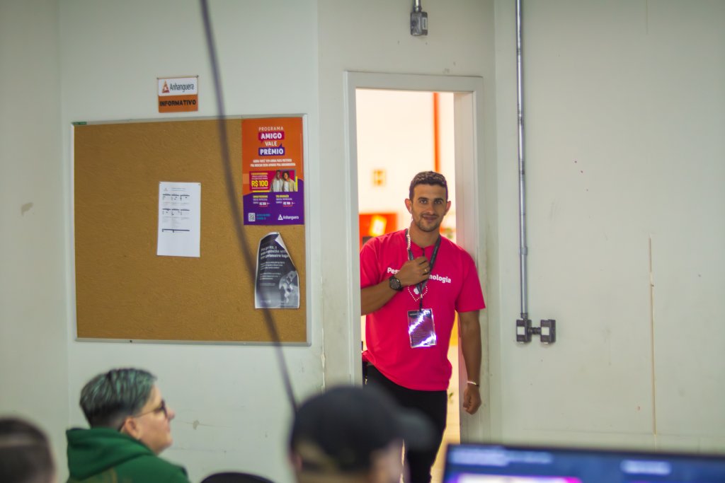 d1b53a4c-5b91-4e5f-a0be-a7a5cf741849