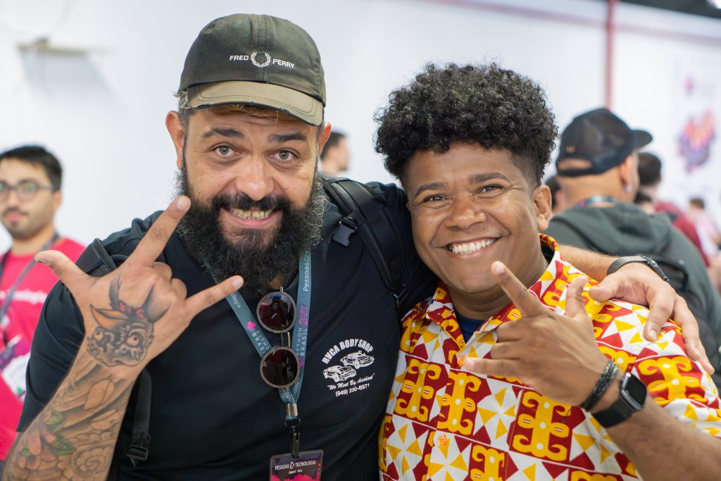 b4764aef-fdd9-4a18-b150-8f6b118e5d42