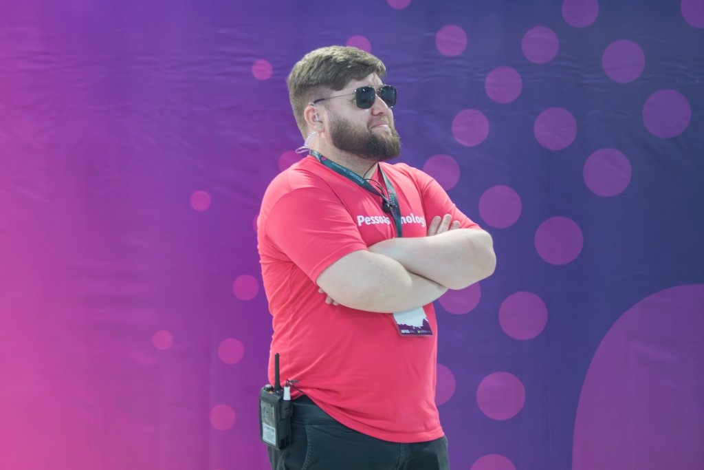 f5fa9279-cc5d-4536-b699-fb4ea77bf1cf